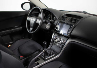 Подержанный автомобиль Mazda 6 Sedan 2012 года (10 фото)
