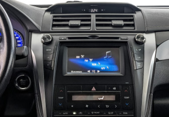 Подержанный автомобиль Toyota Camry Sedan 2015 года (17 фото)