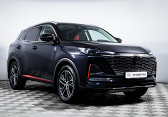 Подержанный автомобиль Changan UNI-S 2024 года (3 фото)