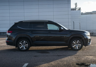 Подержанный автомобиль Volkswagen Teramont 2021 года (4 фото)