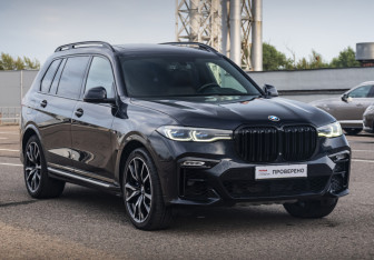 Подержанный автомобиль BMW X7 2019 года (3 фото)