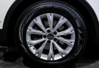 Подержанный автомобиль Volkswagen Tiguan 2019 года (5 фото)