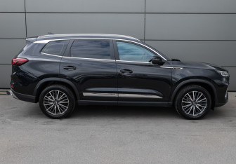 Подержанный автомобиль Chery Tiggo 8 Pro 2021 года (4 фото)