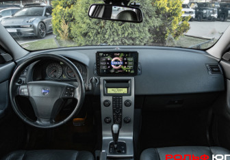 Подержанный автомобиль Volvo S40 2006 года (10 фото)