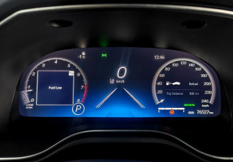 Подержанный автомобиль Toyota Avalon 2022 года (14 фото)