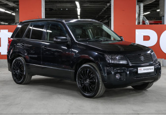 Подержанный автомобиль Suzuki Grand Vitara 2008 года (3 фото)