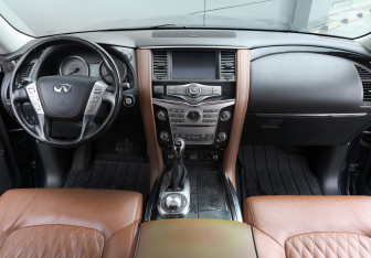 Подержанный автомобиль Infiniti QX80 2020 года (15 фото)