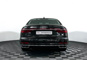 Подержанный автомобиль Audi A8 2018 года (6 фото)