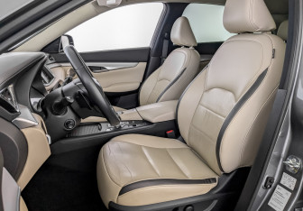 Подержанный автомобиль Infiniti QX50 2020 года (19 фото)