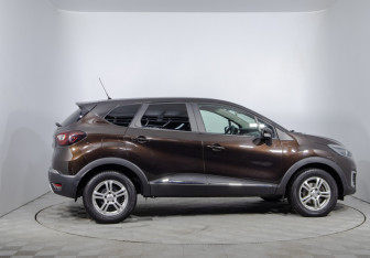 Подержанный автомобиль Renault Kaptur 2019 года (4 фото)