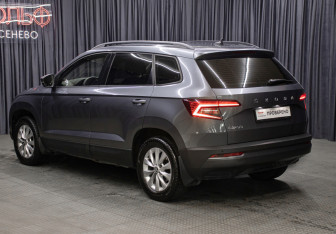Подержанный автомобиль Skoda Karoq 2020 года (7 фото)