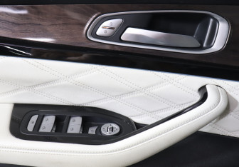 Подержанный автомобиль Exeed VX 2023 года (19 фото)