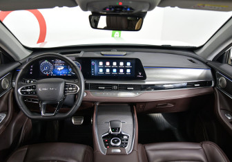 Подержанный автомобиль Chery Tiggo 8 Pro Max 2023 года (9 фото)