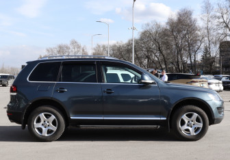 Подержанный автомобиль Volkswagen Touareg 2007 года (4 фото)