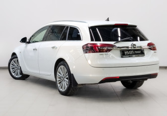Подержанный автомобиль Opel Insignia Wagon 2014 года (7 фото)