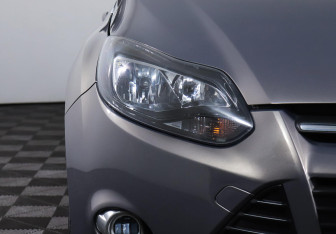 Подержанный автомобиль Ford Focus Wagon 2012 года (7 фото)