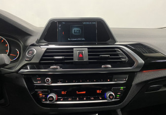 Подержанный автомобиль BMW X4 2019 года (16 фото)