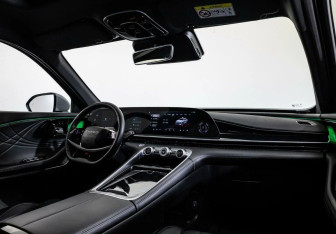 Подержанный автомобиль Exeed RX 2023 года (5 фото)