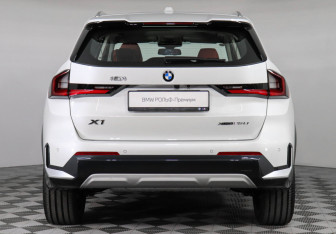 Новый BMW X1 2026 (4 фото)
