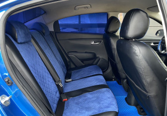 Подержанный автомобиль Kia Rio Sedan 2017 года (29 фото)