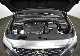 Подержанный автомобиль Hyundai Santa Fe 2019 года (6 фото)