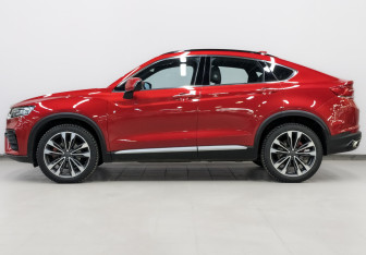 Подержанный автомобиль Geely Tugella 2022 года (8 фото)