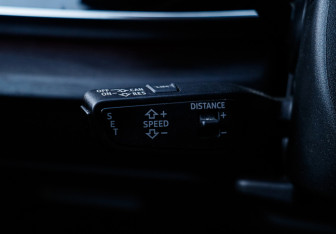 Подержанный автомобиль Audi Q8 2019 года (22 фото)