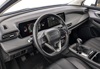 Подержанный автомобиль BAIC U5 Plus 2024 года (15 фото)