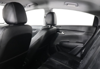 Подержанный автомобиль Kia Rio Sedan 2021 года (12 фото)
