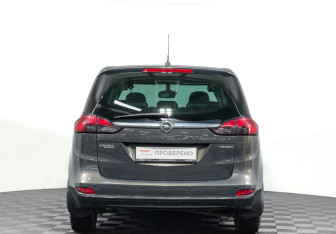 Подержанный автомобиль Opel Zafira Compactvan 2013 года (6 фото)