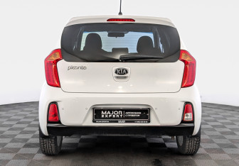 Подержанный автомобиль Kia Picanto 2015 года (6 фото)