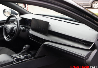 Подержанный автомобиль Toyota Camry Sedan 2024 года (7 фото)