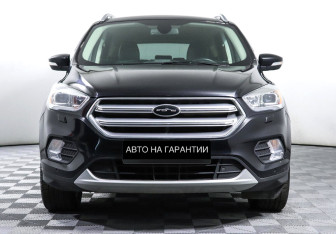 Подержанный автомобиль Ford Kuga 2017 года (2 фото)