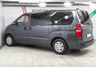 Подержанный автомобиль Hyundai H-1 2021 года (6 фото)