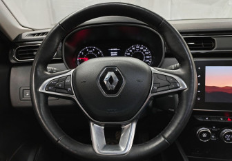Подержанный автомобиль Renault Arkana 2020 года (12 фото)