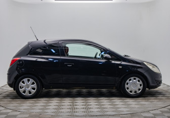 Подержанный автомобиль Opel Corsa 2008 года (6 фото)