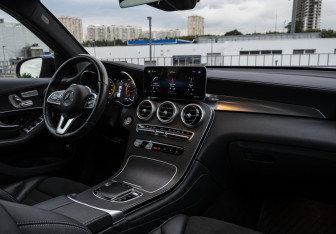 Подержанный автомобиль Mercedes-Benz GLC Coupe 2021 года (16 фото)