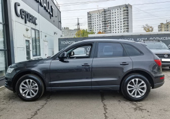 Подержанный автомобиль Audi Q5 2015 года (8 фото)
