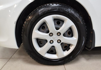 Подержанный автомобиль Hyundai Solaris Sedan 2013 года (9 фото)