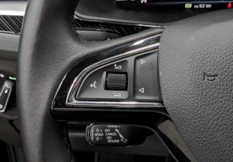 Подержанный автомобиль Skoda Superb Liftback 2025 года (30 фото)