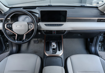Подержанный автомобиль Haval Jolion 2022 года (14 фото)