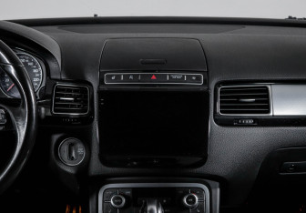 Подержанный автомобиль Volkswagen Touareg 2015 года (13 фото)