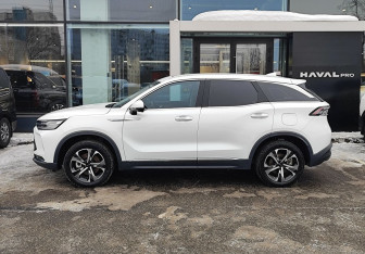Подержанный автомобиль BAIC X7 2024 года (8 фото)