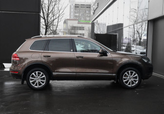 Подержанный автомобиль Volkswagen Touareg 2012 года (4 фото)
