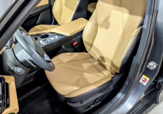 Подержанный автомобиль Changan UNI-V 2023 года (20 фото)