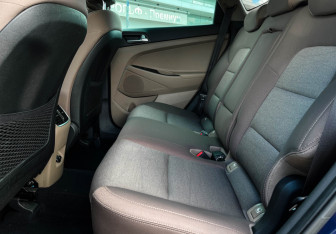Подержанный автомобиль Hyundai Tucson 2019 года (10 фото)