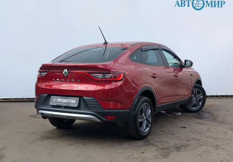 Подержанный автомобиль Renault Arkana 2021 года (5 фото)
