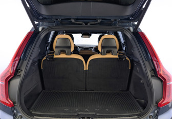 Подержанный автомобиль Volvo XC90 2018 года (10 фото)