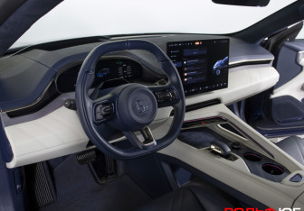 Подержанный автомобиль Zeekr 001 2024 года (20 фото)