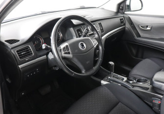 Подержанный автомобиль SsangYong Actyon 2012 года (9 фото)